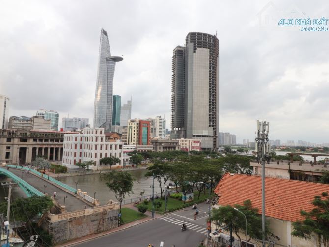 Cho thuê rẻ căn hộ 2 phòng ngủ 68m2 Saigon Royal trung tâm Sài Gòn - 5
