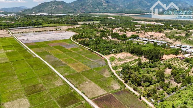 Bán đất xã Suối Cát, Cam Lâm, Khánh Hoà  3400m2 ( rộng 70m ) giá 2,5trđ/m2 - 8