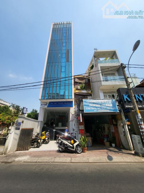 Chủ cần Bán Gấp Toà Nhà Văn Phòng MT Nguyễn Trọng Tuyển P8 PN - DT: 5*25m Hầm 6Tầng