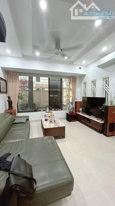 NHÀ BA ĐÌNH KHU BIÊT THỰ NGÕ 283 ĐỘI CẤN - LIỄU GIAI, Ô TÔ TRÁNH, DT 85M2, 4 TẦNG, 16.8 TỶ - 1
