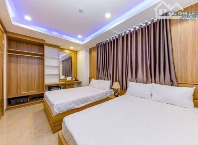 Khách sạn giá ngộp tại Hòn Chồng Nha Trang - 2