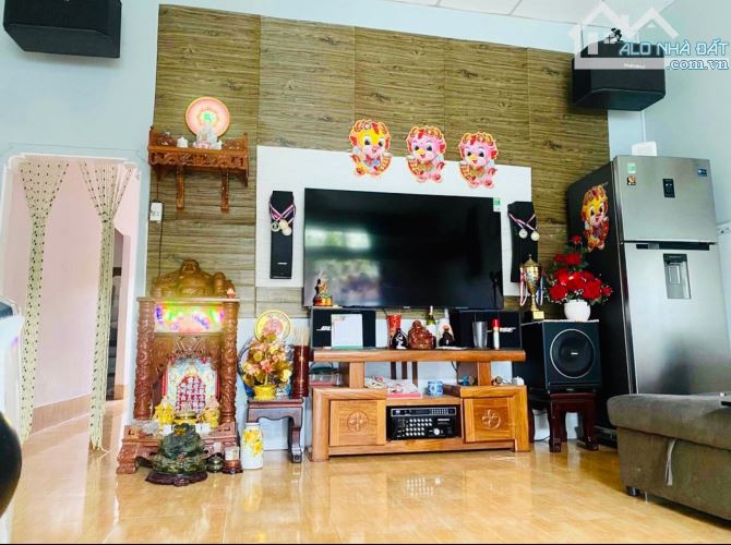 🏡 Bán Nhà Cấp 4 Sân Vườn Sổ Hồng Hoàn Công DT: 90m2 Chỉ 2,15 Tỷ - 4
