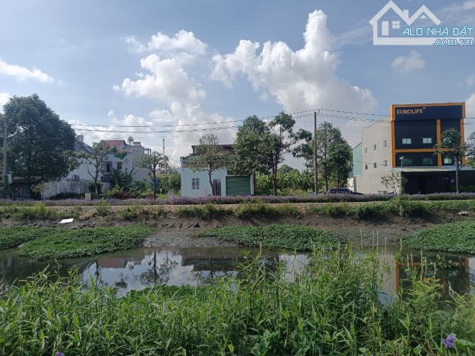 Cần bán đất 500m2  - đường oto - gần quốc lộ 13 - sổ hồng riêng - đường lớn - 5
