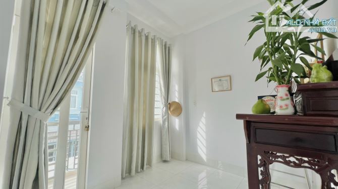 🏠 Bán Nhà 2 Lầu DT 180m2 SHR Hoàn Công Gần Ngã Tư Tân Phong Chỉ 8,5 TỶ - 7