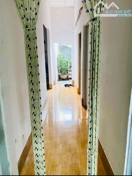 🏡 Bán Nhà Cấp 4 Sân Vườn Sổ Hồng Hoàn Công DT: 90m2 Chỉ 2,15 Tỷ - 8