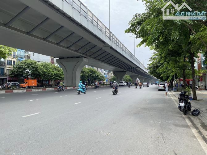 CHỈ 16.2 TỶ SỞ HỮU NGAY NHÀ 5T DT 55M, MP KHUẤT DUY TIẾN, KD ĐỈNH.