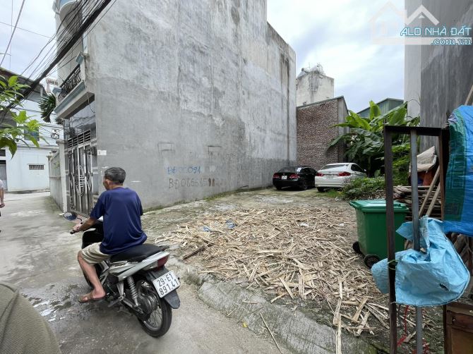 Bán đất thạch bàn, long biên - oto 7 chỗ vào đất, đường to đẹo, gần phố