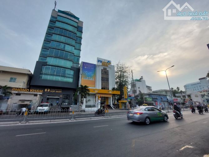 Đỉnh cao đầu tư: tòa nhà góc 2 mặt tiền, 8x13m, Nguyễn Văn Trỗi, PN - Lợi Nhuận 4.5 Tỷ/năm