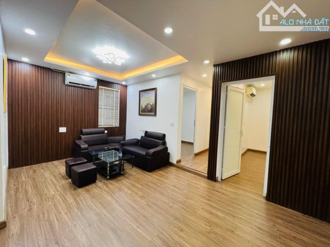 TẬP THỂ MỚI DOÃN KẾ THIỆN-80M2-Ô TÔ CHẠY VÒNG QUANH-NGÕ KINH