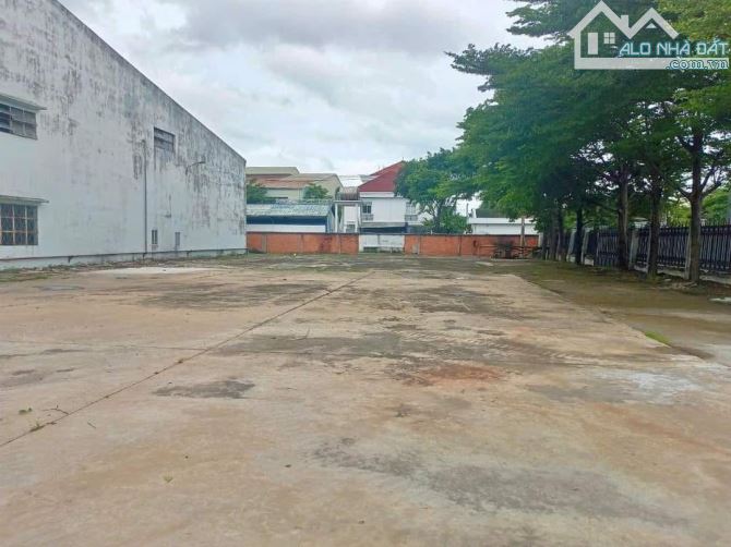 cho thuê kho xưởng 10.000m2 kcn đức hòa  giá rẻ - 2