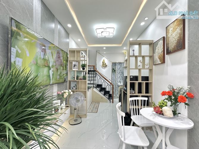 Ngộp ngân hàng, bán gấp nhà mới mặt tiền 3 tầng Nguyễn Trường Tộ Phú Nhuận ở ngay 3.x tỷ - 2