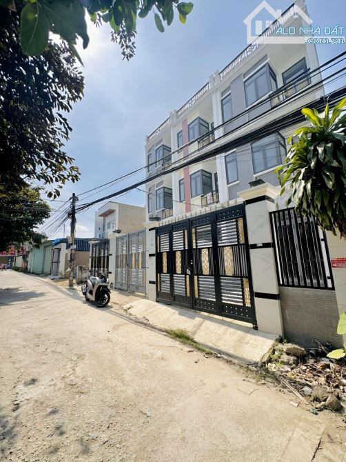 CHÍNH CHỦ GỞI BÁN NHÀ MẶT TIỀN KD MỚI XÂY 1 TRỆT 2 LẦU HÓA AN,DT 4X17M, HƯỚNG ĐÔNG NAM,4PN - 3