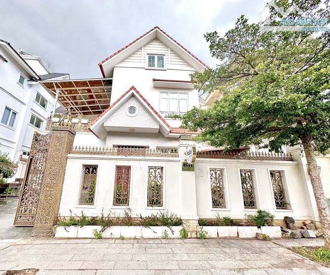 Villa mặt tiền khu đô thị mới Golvaley , nằm ngay trung tâm đà lạt - 3