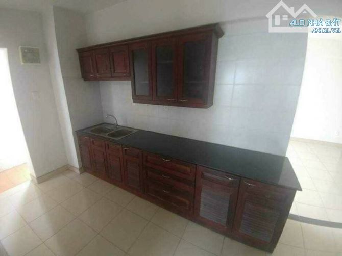 Chung cư Tân Phước , Lí Thường Kiệt, p7, Q11: 60m2,2p ngủ,9tr - 4