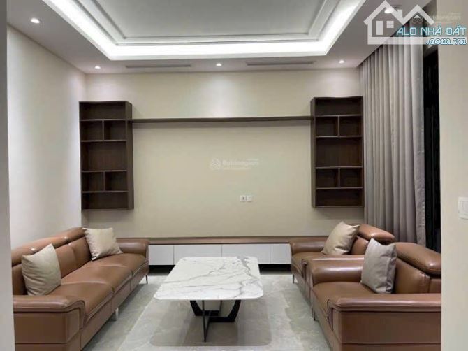 Cho thuê biệt thự dt 200 m2, xd 110m2 ở KĐT Stalake Tây Hồ Tây, Hà Nội. Full nội thất, 70t - 6