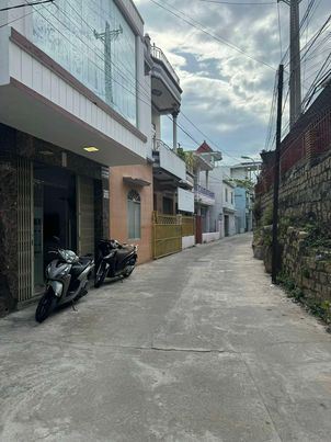 🌸🦩Cần bán căn nhà phố đường Tháp Bà, Vĩnh Phước, TP Nha Trang hẻm ô tô gần biển chỉ 2.6 - 9