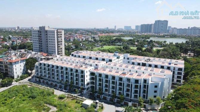 Bán nhà Liền Kề đường Hoàng Quốc Việt kéo dài 110m², 2 thoáng, kinh doanh VP, giá 34.9 tỷ.