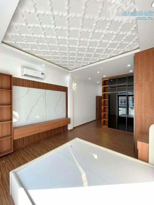 Nhà đẹp 2 lầu 4x20 tái định cư Trần Quang Khải, Cái Khế -8,2 tỷ (thương lượng) - 10