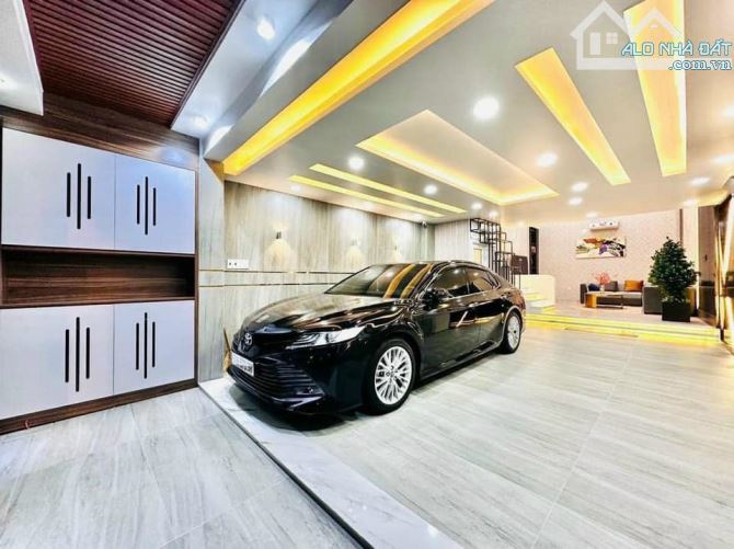 Định Cư Nước Ngoài Cần Bán Ra Căn Chính Chủ Cao Thắng P4 Q3 ,68m2,Giá 2tỷ3,Sổ Hồng Riêng - 1