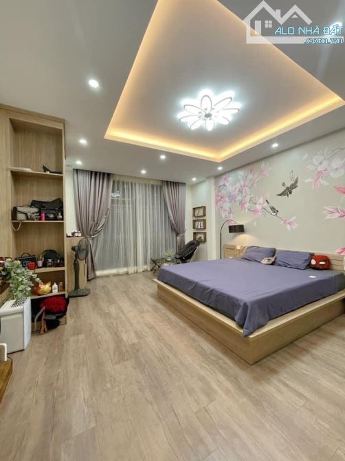 Bán gấp nhà phố Thái Hà, ô tô, 66m2x 3 tầng, hiện đại, 13 tỷ - 1