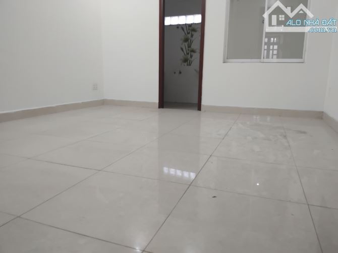 🚗🏡 GÒ VẤP - XE HƠI VÀO NHÀ - HẺM THÔNG - 65M2 - 4 TẦNG ĐÚC BTCT - HOÀN CÔNG ĐỦ 👉 CHỈ 6. - 2