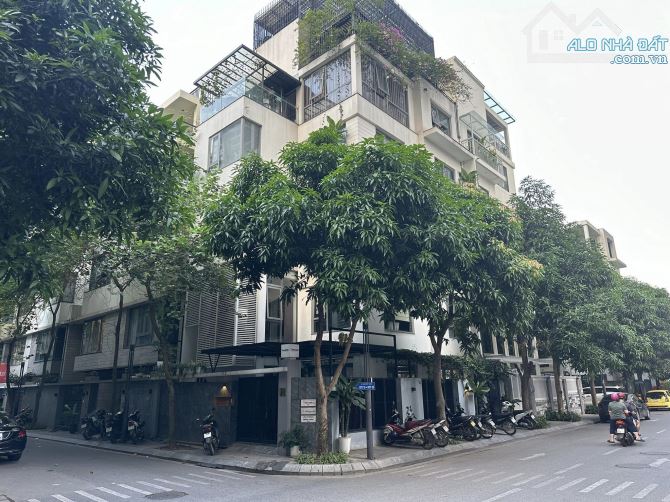 480Tỷ SIGNATURE VILLA Đẹp Như Trăng Tròn MT 20M 6 Tầng Giao Thoa Truyền Thống và Hiện Đại - 4