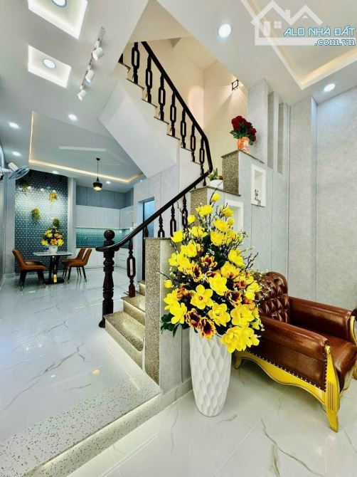 Nhà đẹp gần DH Công Nghiệp,tiện cho thuê. 59m2 Lê Quang Định xây 3 tầng,bán 2 tỷ 140 - 5