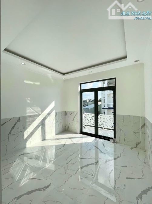 Nhà đẹp 2 lầu 4x20 tái định cư Trần Quang Khải, Cái Khế -8,2 tỷ (thương lượng) - 9