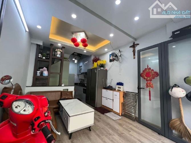 NHÀ HẺM XE HƠI ĐƯỜNG PHẠM VĂN HAI - TÂN BÌNH 🏡