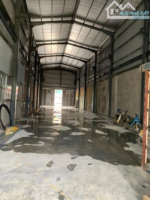 Cho thuê 500m2 kho đẹp đường Ql3 TT Đông Anh