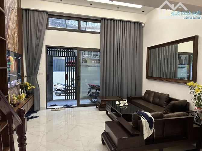 Cực Hiếm Nhà Gần Phố Hào Nam 70m, MT 5m, Giá Chỉ 14 Tỷ - 1