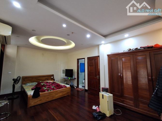 Bán biệt thự Ngọc Trì, Cổ Linh, 140M2,MT 6,2M, GARA, Ô TÔ TRÁNH, VỈA HÈ, KINH DOANH,ĐẦU TƯ - 1