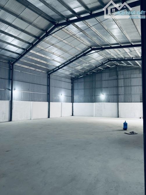 Cho thuê kho 400m2 mới dựng cạnh Kcn tt phùng - 1
