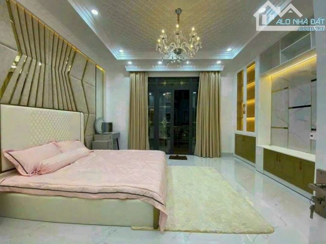 Bán nhà gấp, đang cho thuê, Đ. Thành Thái, Q. 10, Giá 2 Tỷ 850/ 50m2, Sổ hồng riêng. - 2