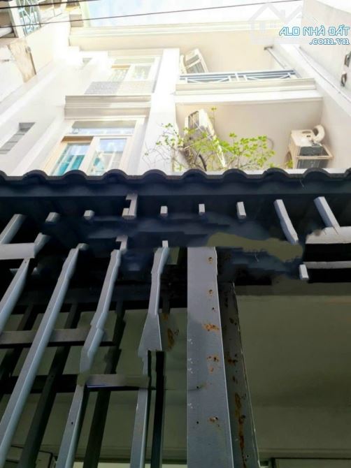 Bán GẤP nhà 3 Tầng Cực Đẹp 42M2 ...Giá Tốt Nhất khu vực - 3