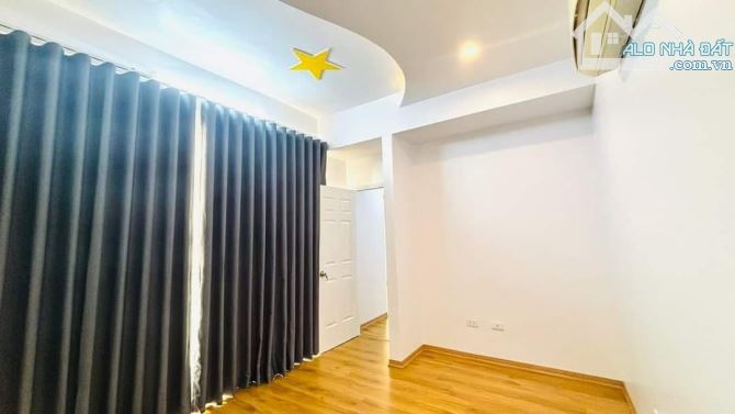 Bán căn hộ chung cư 112m2, 3 ngủ đẹp long lanh, chủ tặng lại toàn bộ nội thất, giá 5,2 tỷ - 4