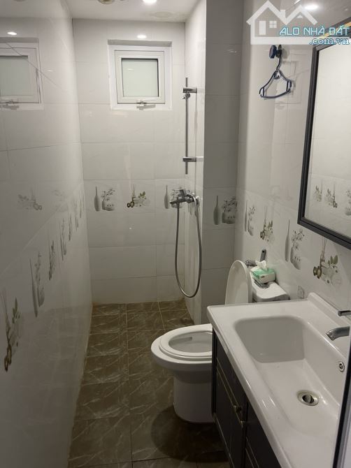 Cho thuê nhà trên đường Nguyễn Huy Tưởng, Thanh Xuân, dt 70m2 x 7t, thang máy, giá 45 tr - 4