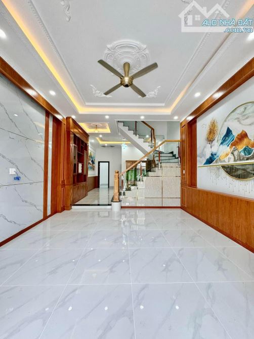 CHỦ GỬI BÁN NHÀ 1 TRỆT 1 LẦU ( HOÀN CÔNG ) TẠI KDC P. HÓA AN - BIÊN HÒA. GIÁ 3 TỶ 800 - 4