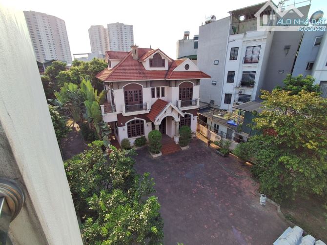 Bán biệt thự Ngọc Trì, Cổ Linh, 140M2,MT 6,2M, GARA, Ô TÔ TRÁNH, VỈA HÈ, KINH DOANH,ĐẦU TƯ - 4