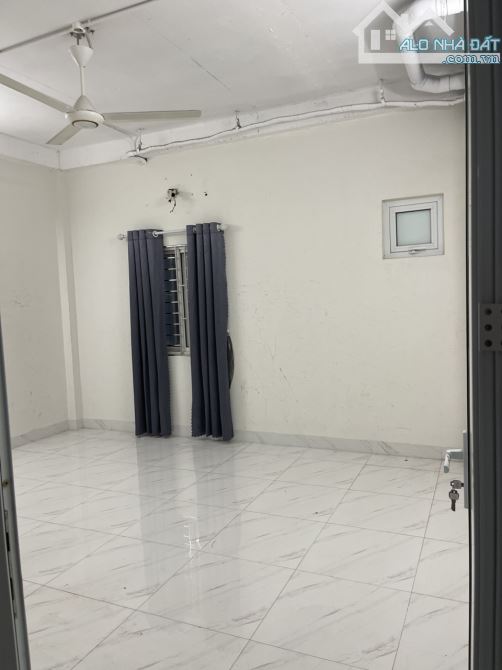 Cho thuê nhà trên đường Nguyễn Huy Tưởng, Thanh Xuân, dt 70m2 x 7t, thang máy, giá 45 tr - 7