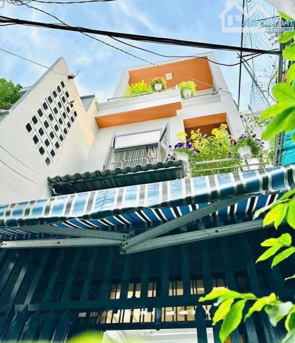 Bán nhà Nguyễn Trọng Tuyển, P8, Phú Nhuận. DT 31m2, trệt 2 lầu, giá 1 tỷ 590. Gần BV