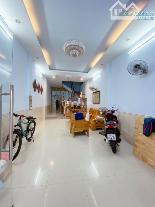 BÁN NHÀ ĐẸP MẶT TIỀN CHỢ TRẦN BÌNH TRỌNG, VỪA Ở VỪA KINH DOANH RẤT TỐT 81m2 GIÁ 8.3 TỶ.