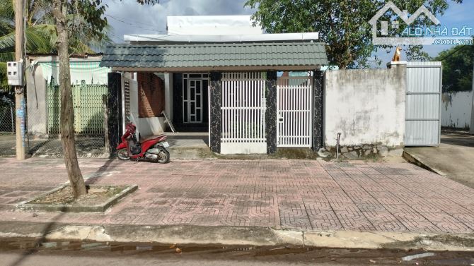 Bán nhà mặt tiền đường Võ Thị Sáu, 510m2, đặc biệt có 200m2 thổ cư, second home gần biển