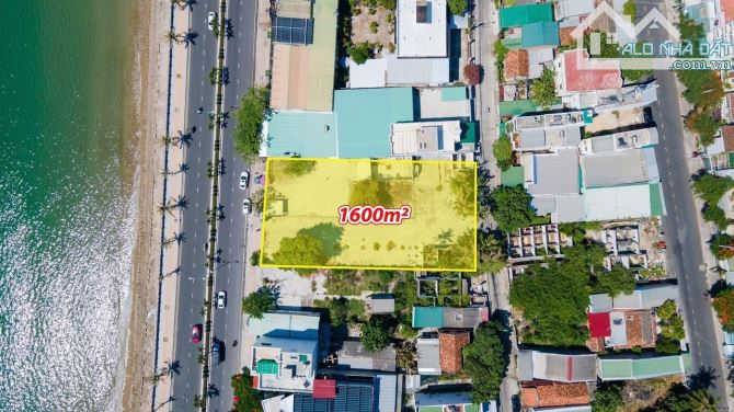 Cho thuê 1600m² mặt tiền biển Phạm Văn Đồng, Nha Trang