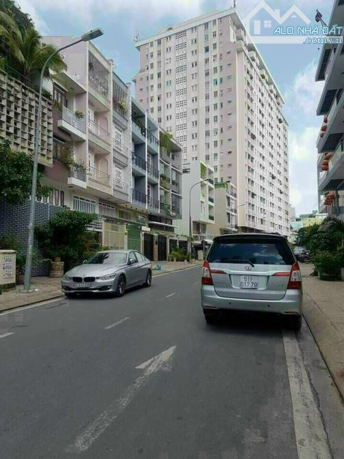 Bán 709m2 đất đường Nguyễn Hữu Cảnh, P.19, Bình Thạnh, 21x42m2 Giá 150 Tỷ - 1