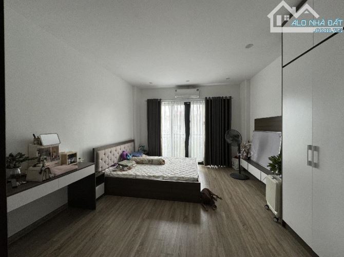 Chính chủ càn bán nhà Đàm Quang Trung, Long Biên 45m, 5 tầng, mặt tiền 4.6m, giá 6.65 tỷ - 1
