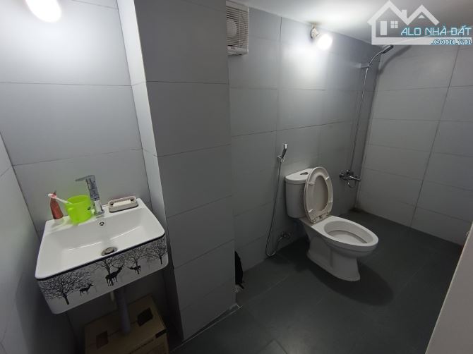 Bán nhà 60m2 Võ Văn Kiệt - Sơn Trà, nhà 2 tầng, 3PN, 3WC, phòng khách rộng, gần đường lớn - 1