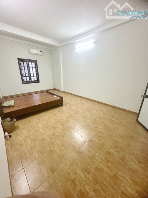 Nhà nguyên căn 60m2 cần cho thuê phố Tư Đình, 3 ngủ- 8.5tr nhận nhà ở luôn 🎊 - 2