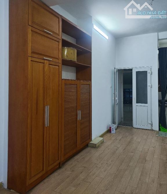 BÁN CĂN CHUNG CƯ PHỐ LÊ VĂN LƯƠNG 70M2, 2 NGỦ, FULL NỘI THẤT, CÓ SLOT GỬI Ô TÔ, HƠN 3 TỶ - 2