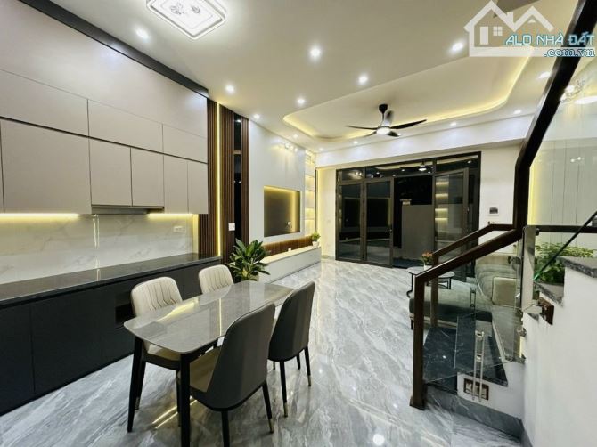 BÁN NHÀ TRUNG TÂM BA ĐÌNH 40M2 5 TẦNG CỰC HIẾM Ô TÔ CÁCH NHÀ 15M GIÁ NHỈNH 5 TỶ - 3